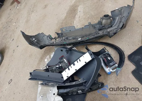 2017 Infiniti Qx30 Sport z USA, uszkodzony, nr VIN SJKCH5CP9HA026319